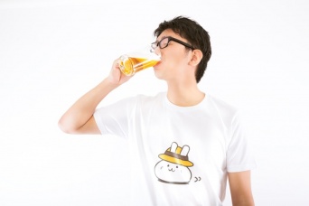 若者に急増中？お酒の場で出没する「コミュ障アル中」とは