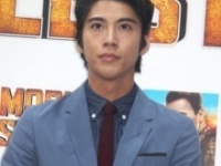 賀来賢人