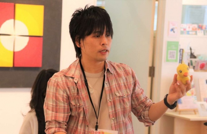 ひよこを例に説明する瀬畑さん