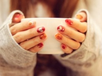 しれーっと「彼氏が絶えない女子」の共通点6つ