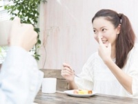 アラサー男女に聞いた！　ぶっちゃけ、付き合った人数は何人？