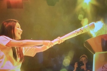 これがSNSの影響力！「Snapchat」で有名になった女性がリオオリンピックの聖火ランナーに！