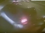 決定的瞬間！！　トレーラーと車の衝突事故の映像！
