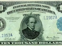 1万ドル紙幣（149万円）がオークションに出され、48倍の金額（7160万円）で落札される
