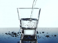 ベルギーのレストラン、トイレからリサイクルされた飲料水を提供。高度な5段階の浄化システムを採用。