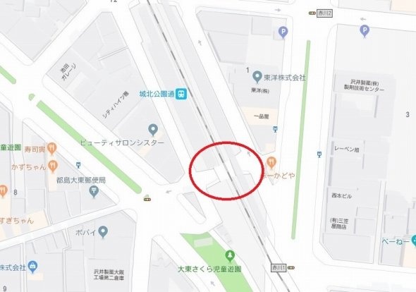 赤丸で囲った位置が写真の場所　（C）Google