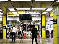 「駅で道を教えてもらい、面接会場に向かう私。だけど途中で出会った男性に『反対方向だよ』と言われ...」（東京都・40代女性）