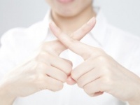 マジ無理だから！　結婚したくない男性の条件ランキング⇒2位「喫煙者」、1位は？
