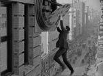 1923年公開の映画のワンシーン、CGなしでどのように撮影されていたかの裏側動画！