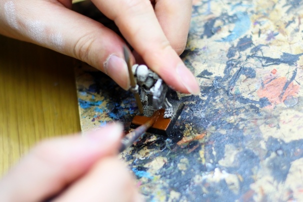 架神恭介と体験するミニチュアゲーム『ウォーハンマー』塗装編35