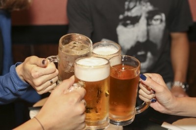 男子がぶっちゃけ。合コンで出会えたら、テンションが上がるのはこんな女子だ！　5選