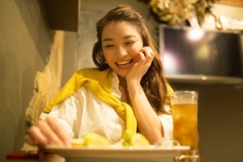 ヤッベ、かわいっ!!　男が「合コンでじっと見てる」女性の顔のパーツ6つ！