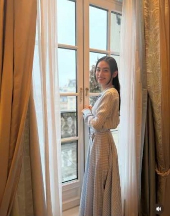 Instagram:八木莉可子(@rikakoyagi_official)より