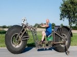 ドイツのおじさん、約１トンの巨大自転車をつくる！