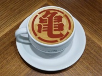 「亀マークラテ」（700円）