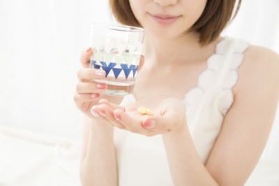 むくみを解消したい女性必見！　サプリメントの効果と注意点