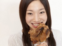 欲望のままはNG？　ボディラインがくずれる生活習慣4つ