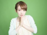 【男性の本音】初デートでおねだりをしてくる女性、どう思う？