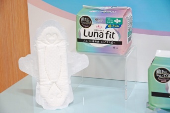 「こんなの欲しかった！」を実現。生理用ナプキンの“不快感”を解消してくれる、働く女性におすすめしたい大王製紙の新商品