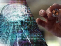 脳にチップを埋め込むことで記憶や思考が収集される危険性があると科学者が警告