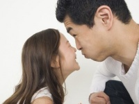 俗説はホントだった!?　「父親に似た男性」と結婚した女性は●％も！