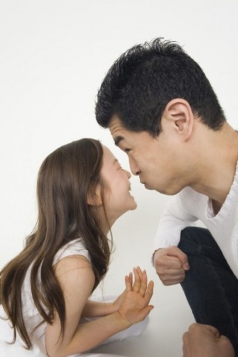 俗説はホントだった!?　「父親に似た男性」と結婚した女性は●％も！