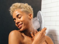 世界初！　セルフプレジャーに特化したシャワーヘッド「Womanizer Wave」誕生