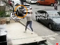 あかん、落ちる！3階の窓で今にも落ちそうな猫を見た男性が素手でキャッチ（トルコ）