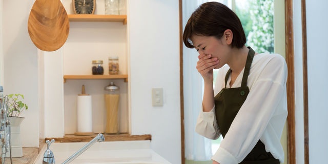 妊娠初期の女性のつわり