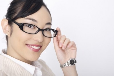 男性ドン引き！　職場で見かけたありえない“お局”4選　「やたら高い●●」ほか