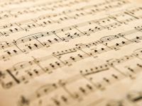 ​爆笑問題事務所、タイタン社歌を公開。作詞作曲辻仁成