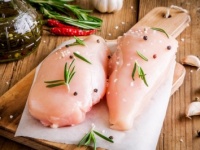 鶏むね肉や豆腐を使った節約レシピまとめ