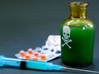 誕生パーティーをしてあげたのに感謝が足りない！という理由で夫の飲み物に除草剤を混ぜた妻
