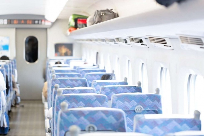 勉強中の女性に話しかけた(画像はイメージです)