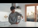 お湯を沸かす時間が無くなる？　注ぎ口で瞬時に熱湯に。『DUO Carafe』