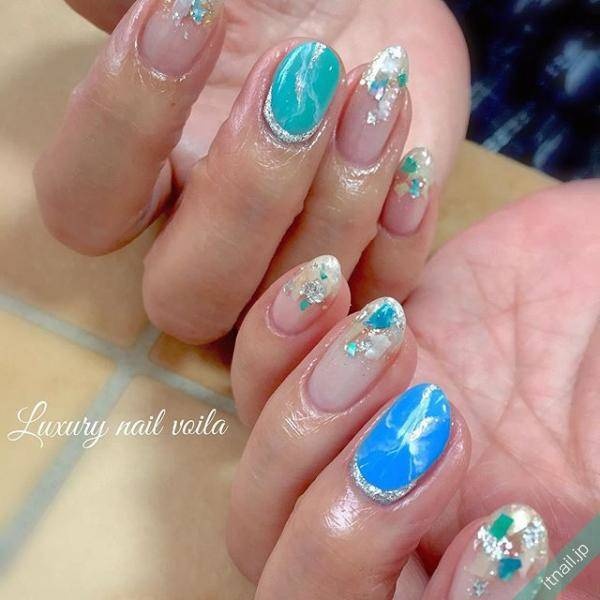 Luxury Nail Voila