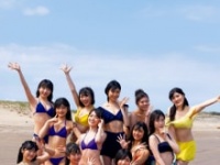 虹のコンキスタドール⒞光文社／週刊FLASH 写真◎中山雅文
