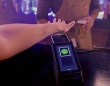 手のひらをかざすだけでお酒が買えるように。Amazonの生体認証決済に年齢確認機能が追加