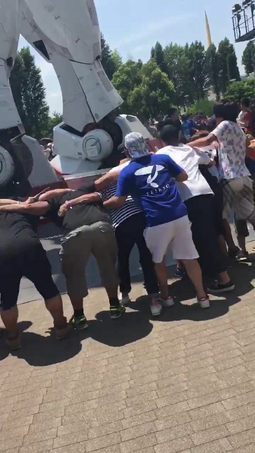 とんでもないオタ芸