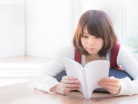 やっぱりね……!?　「彼氏ができなくても仕方がないな」と思った女友だちの生活習慣12選！