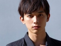 吉沢亮⒞『第33回 マイナビ 東京ガールズコレクション 2021 AUTUMN/WINTER』