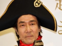 岸谷五朗