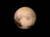 そもそも定義自体が曖昧である。天文学者たちが「冥王星」を再び惑星に戻すことを要求