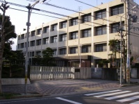 東海中学校・高校（WDS487さん撮影、Wikimedia Commonsより）