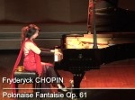 壇上でハプニングに見舞われた女性ピアニストの機転がスゴい