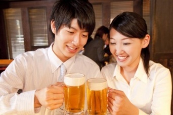 モテたいなら「気が利く人」に！　飲み会で女性が気をつけるべきマナー4選