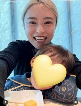 Instagram:小島瑠璃子(@ruriko_kojima)より