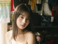 「菊地姫奈カレンダーブック2023.04-2024.03（仮）」⒞東京ニュース通信社刊 撮影／柴崎まどか