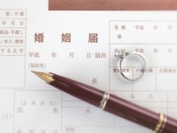 既婚女性のリアル！　「婚姻届」提出時の率直な感想3選