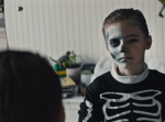 生まれつき高い知能を持つ男の子が大人を襲う映画『The Prodigy』の予告編が公開